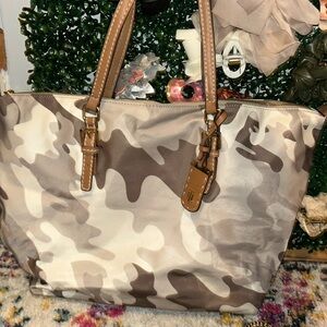 Tommy Hilfiger Bag